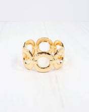 Load image into Gallery viewer, Cortland Hammered Circle Link Bracelet
